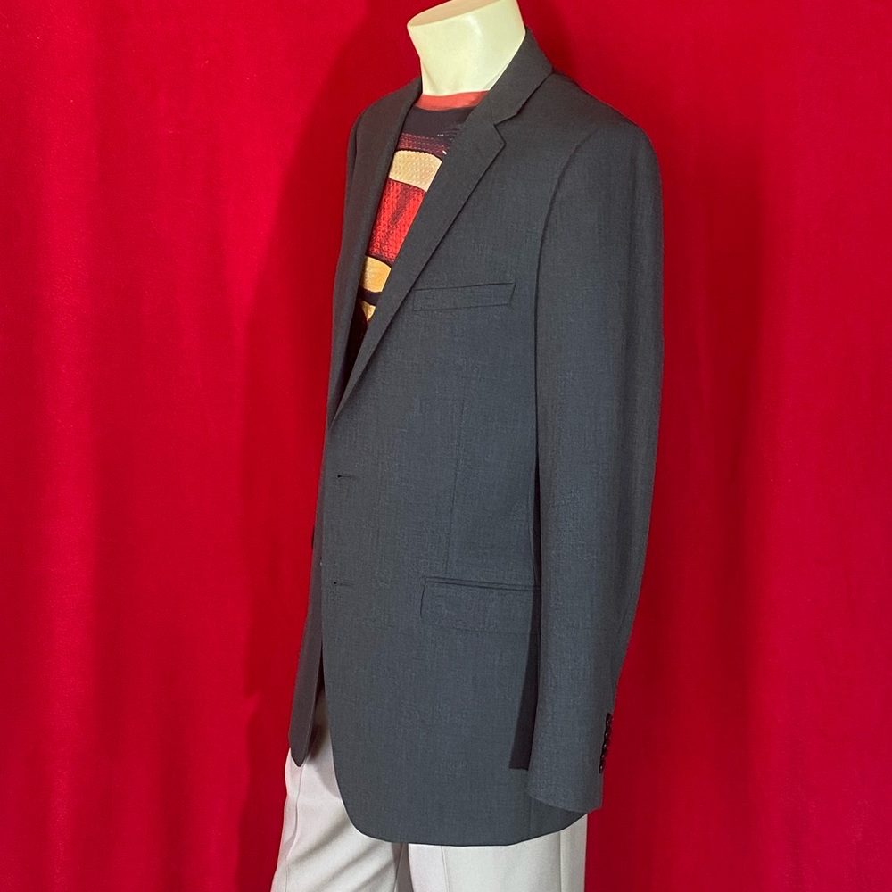 PAUL BETENLY modern 2 button blazer. charcoal grey. Vented. 42L